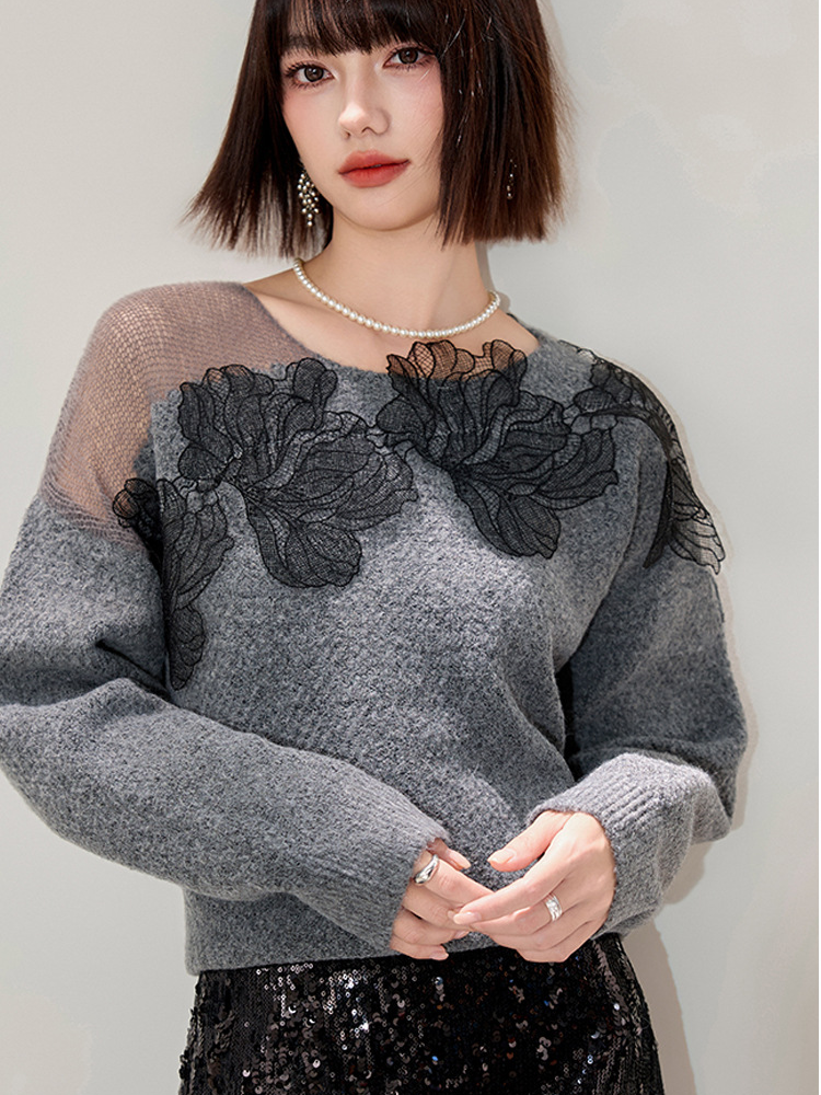 Round-Neck Lace Floral Knit Sweater
