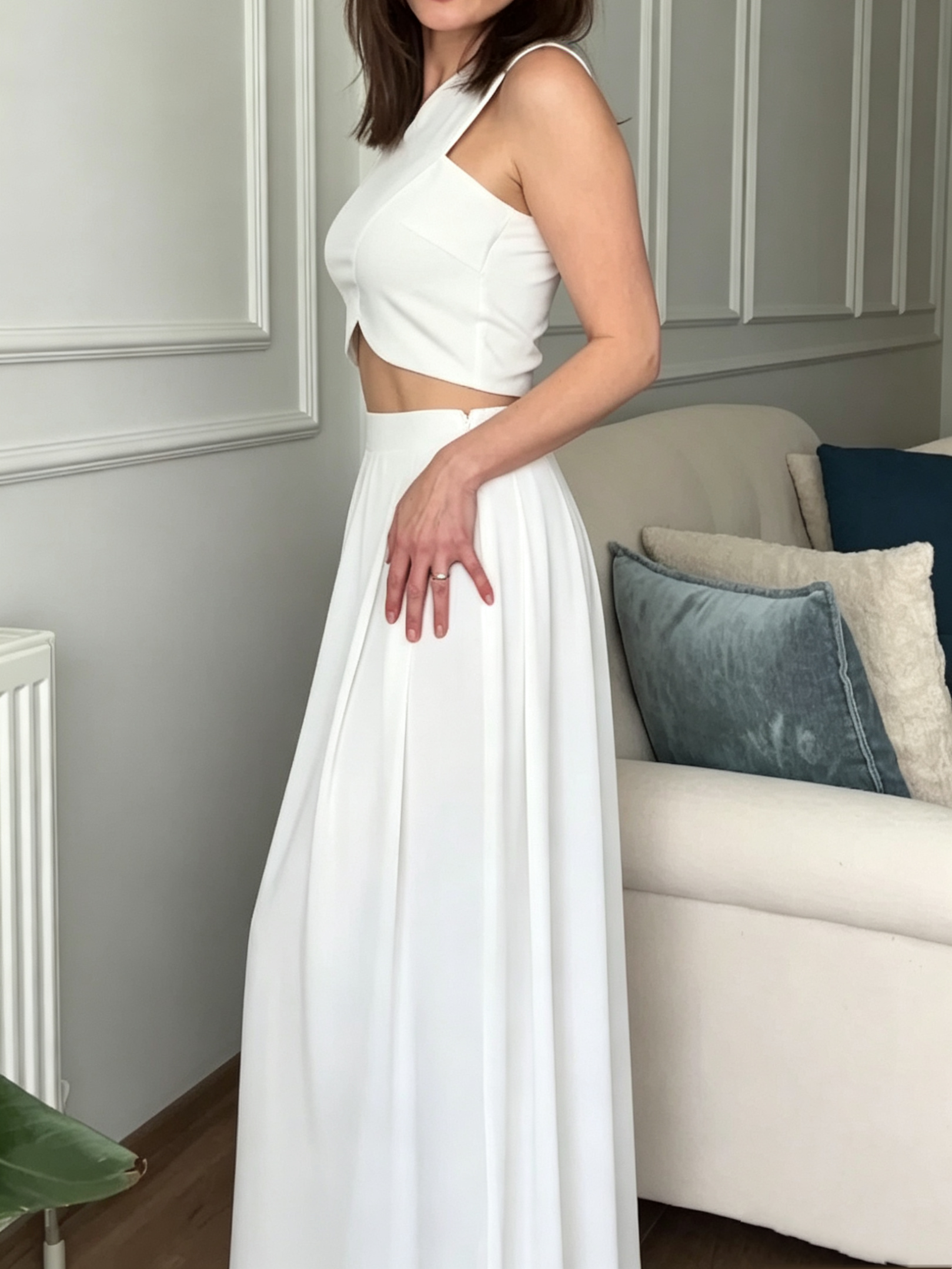High-waisted pleated baggy pants