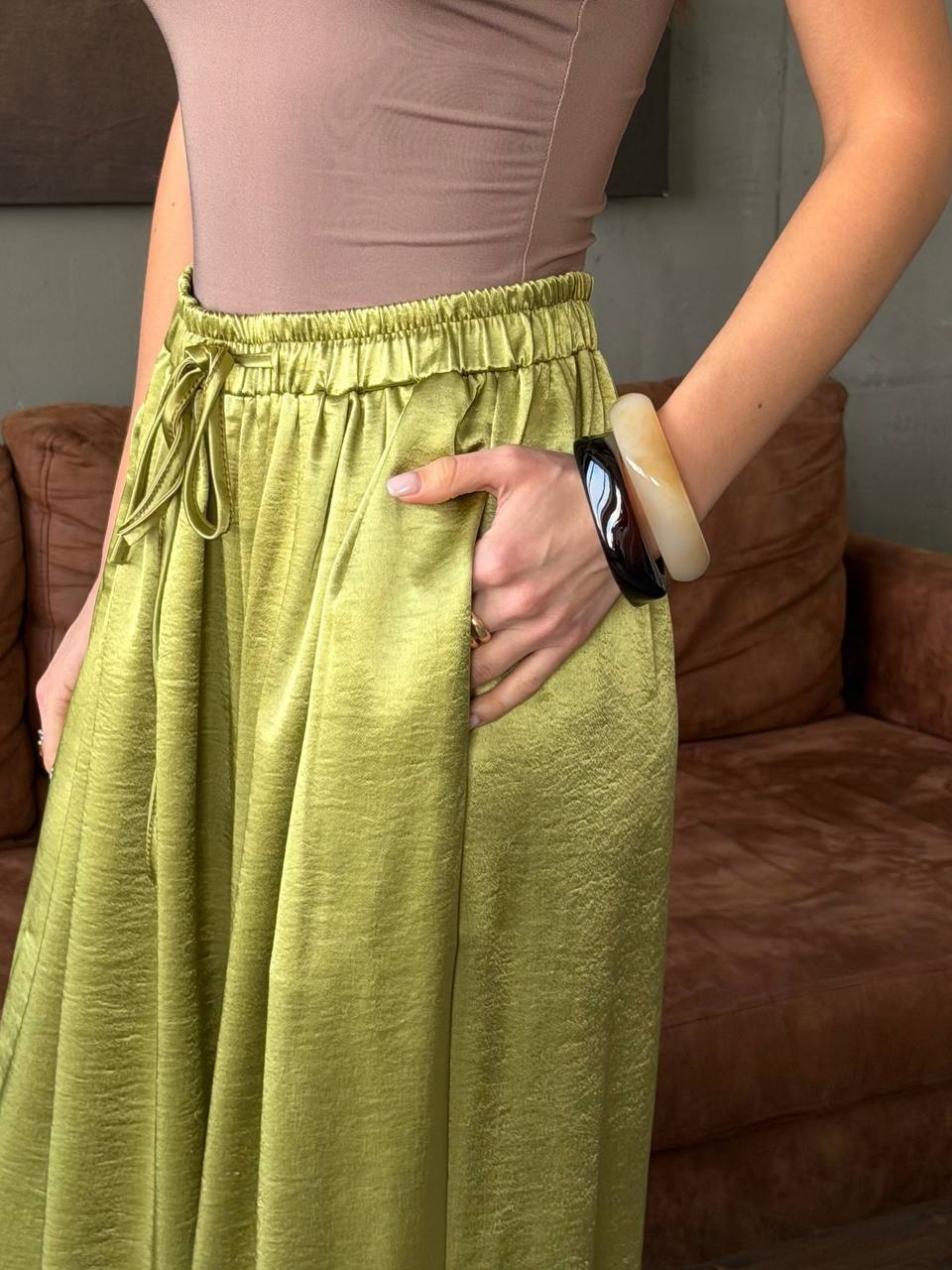 Solid-color satin pants