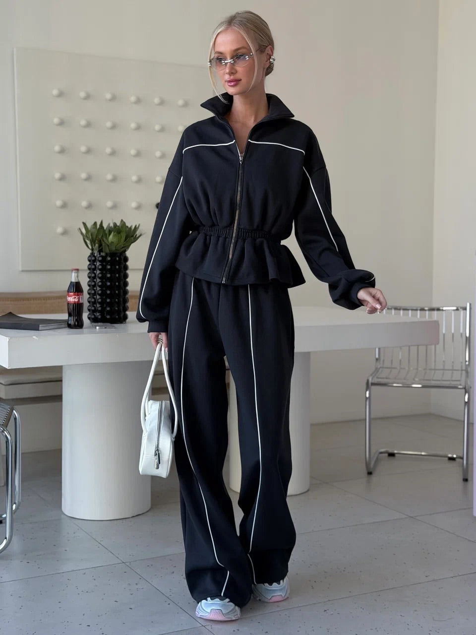 Drawstring Waist Sweatpants Set