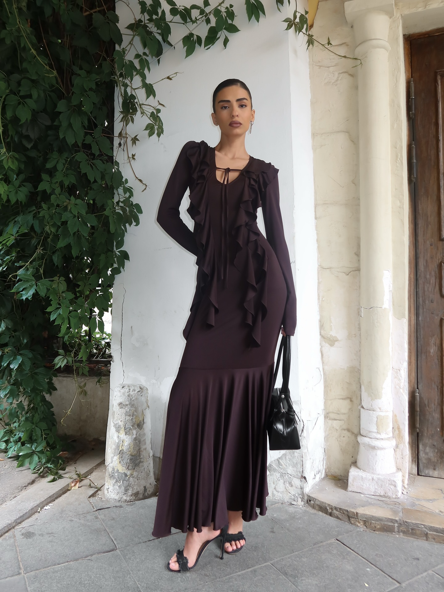 Ruffled V-neck long-sleeve dress