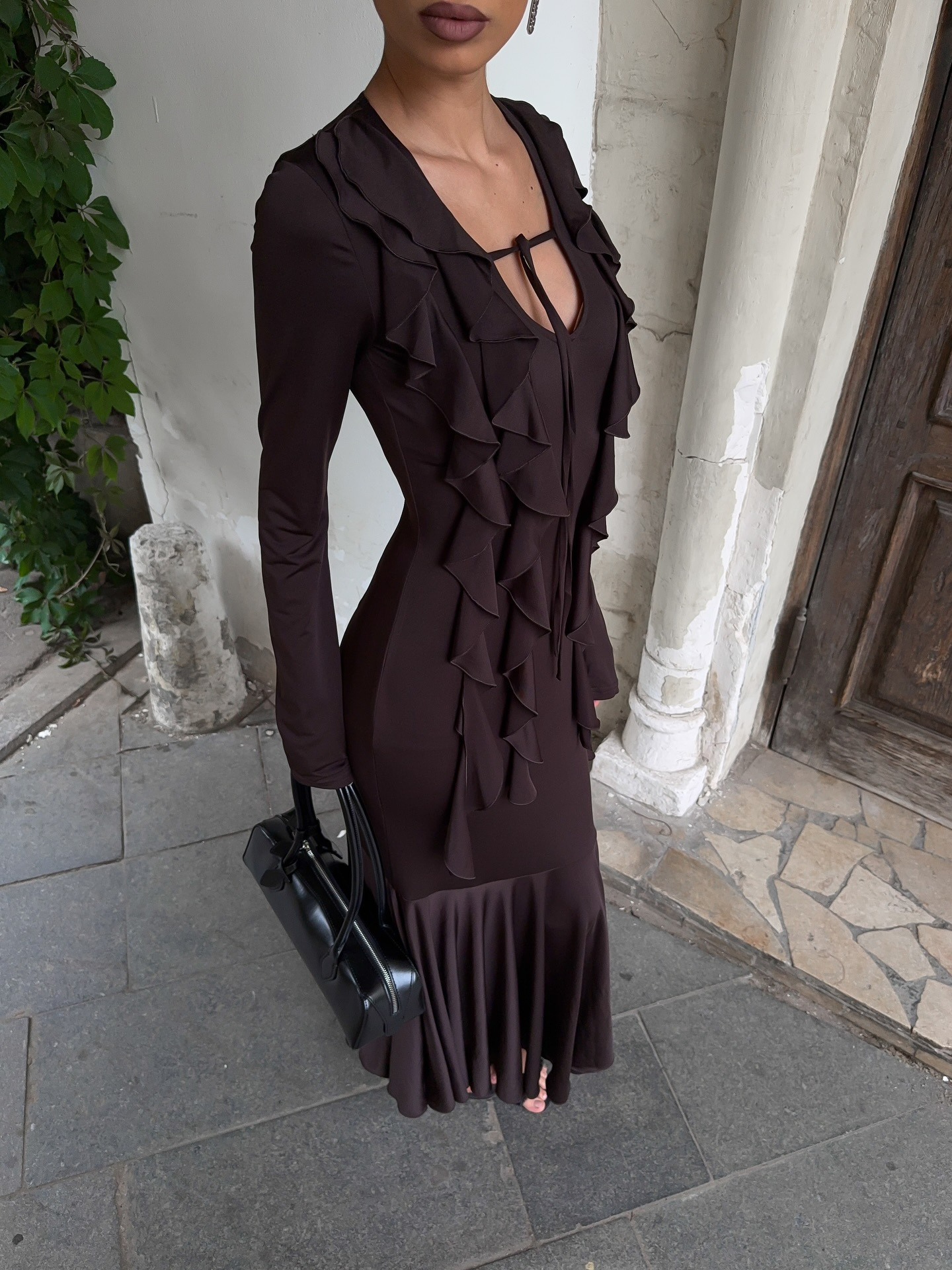 Ruffled V-neck long-sleeve dress