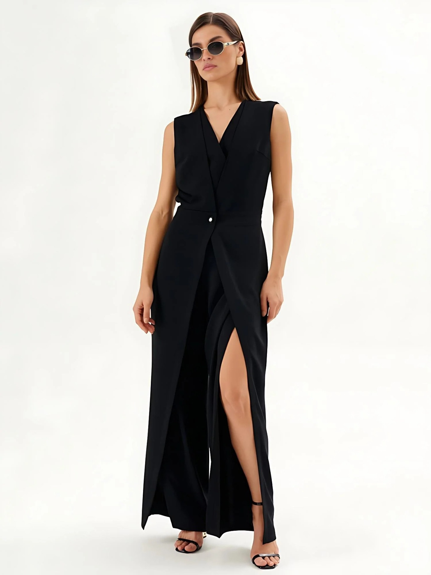V-neck sleeveless split jumpsuit
