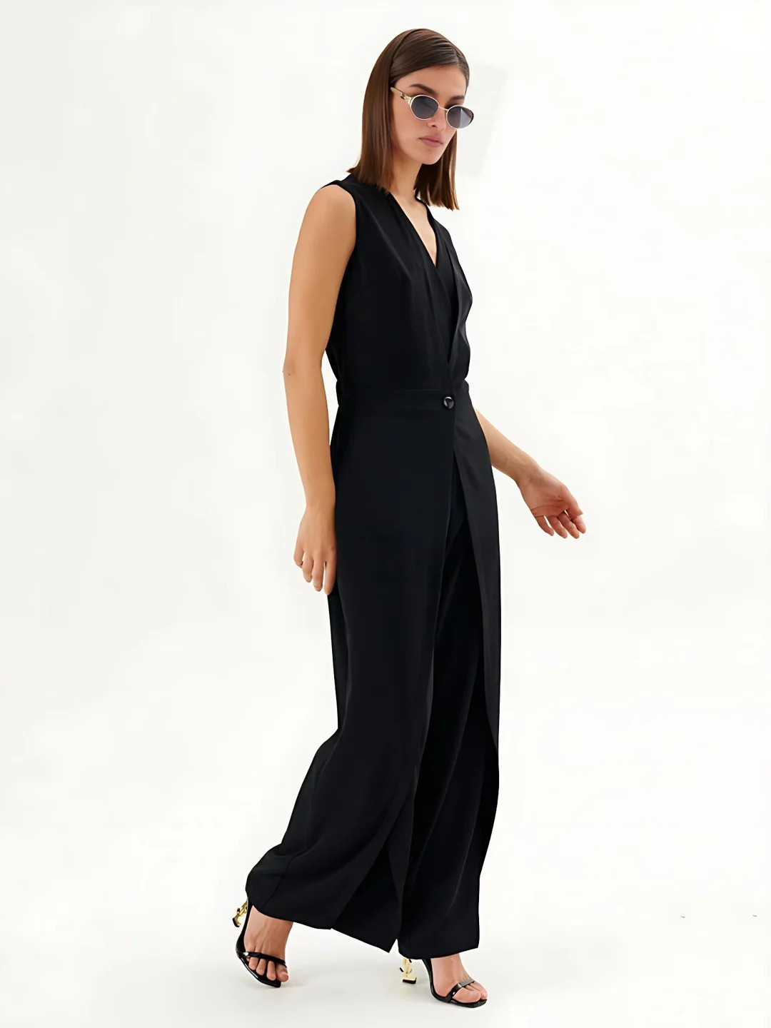 V-neck sleeveless split jumpsuit