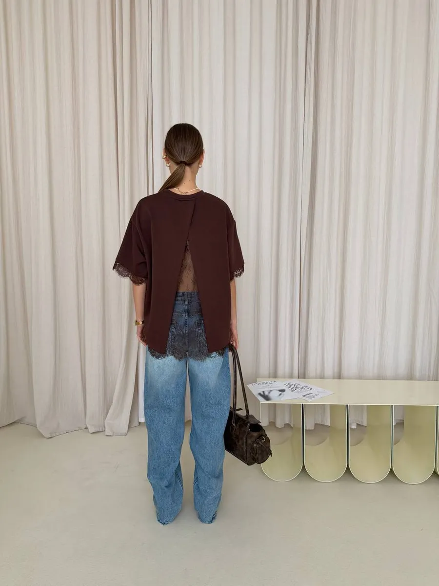 Vestido largo de satén con abertura