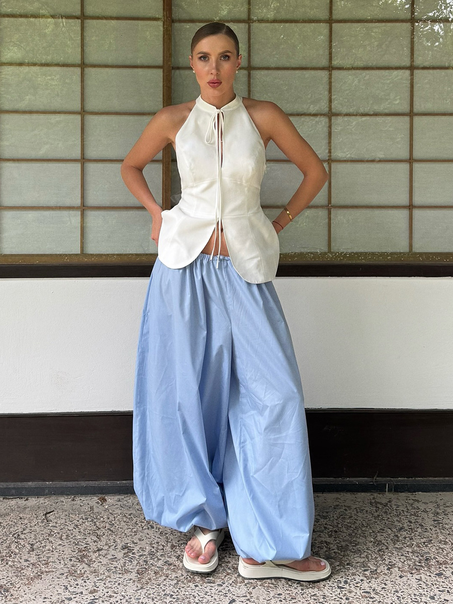 Loose-fitting baggy pants