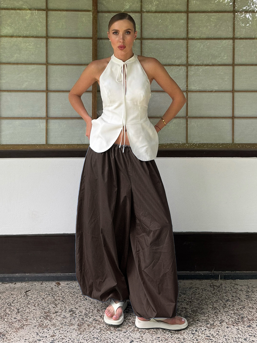 Loose-fitting baggy pants