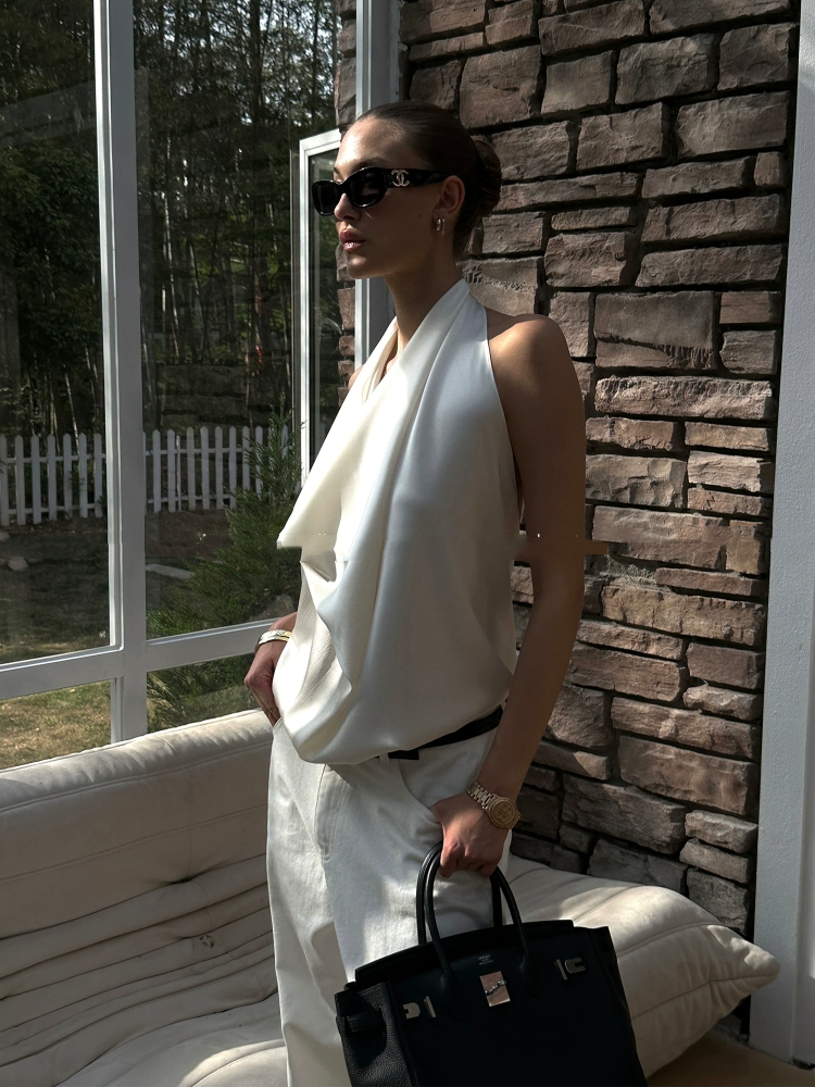 Sleeveless Swing Neck Backless Top