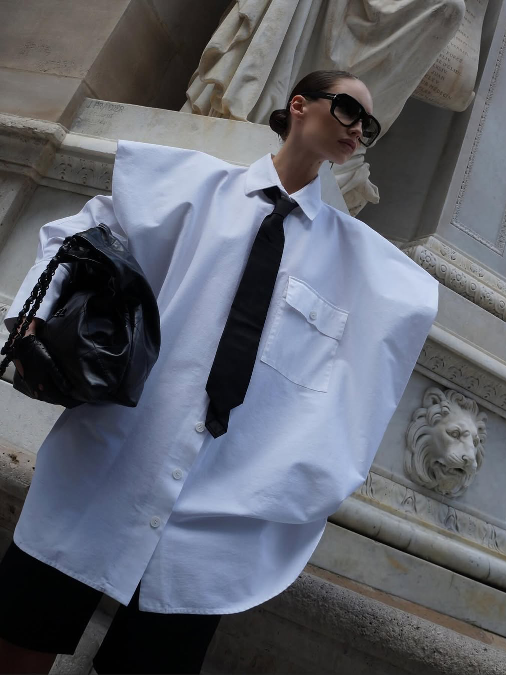 Lapel collar shirt with tie