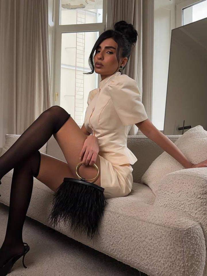 Eliza Set
