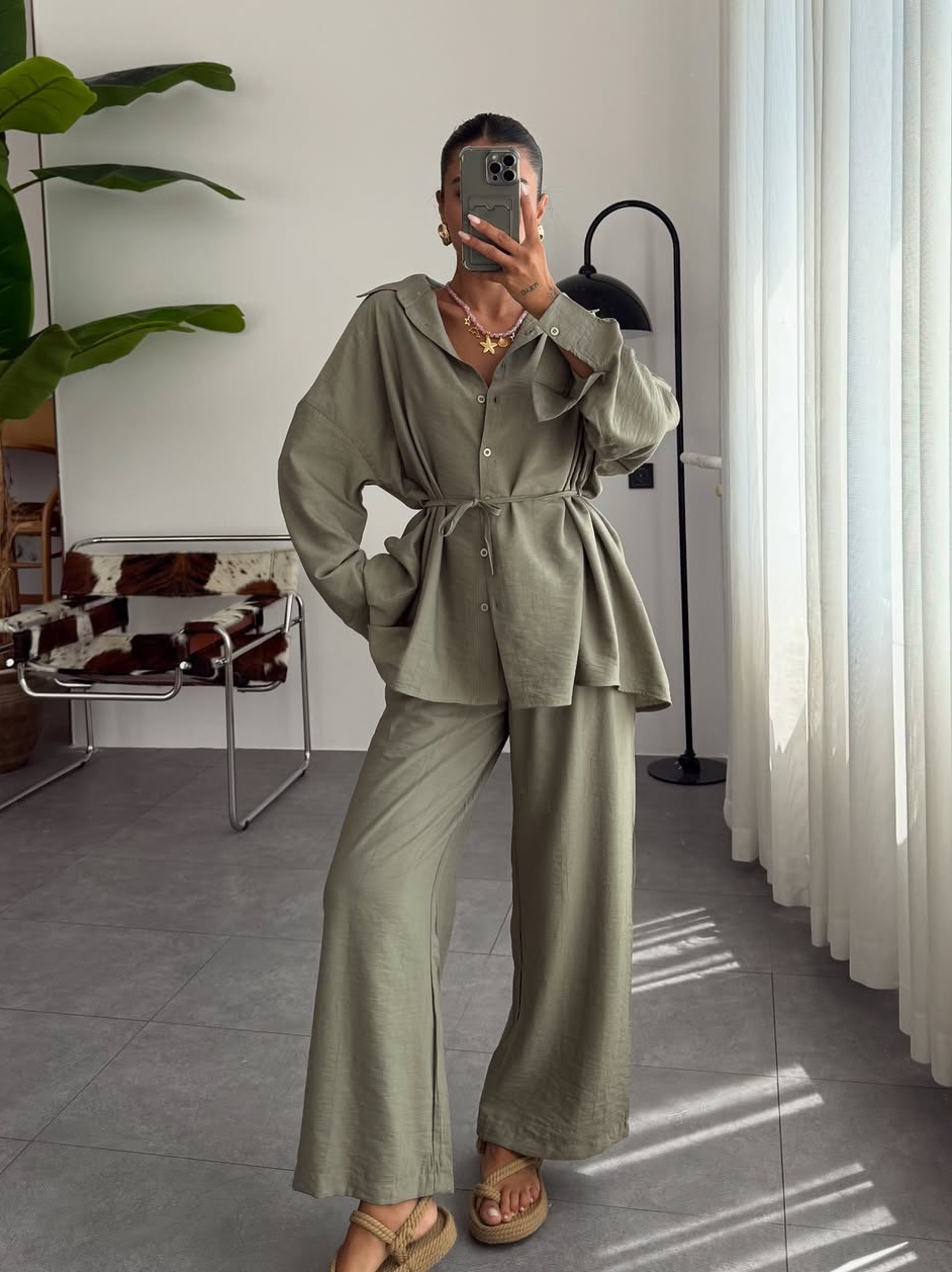 Solid-color lapel-collar tie-front pajamas
