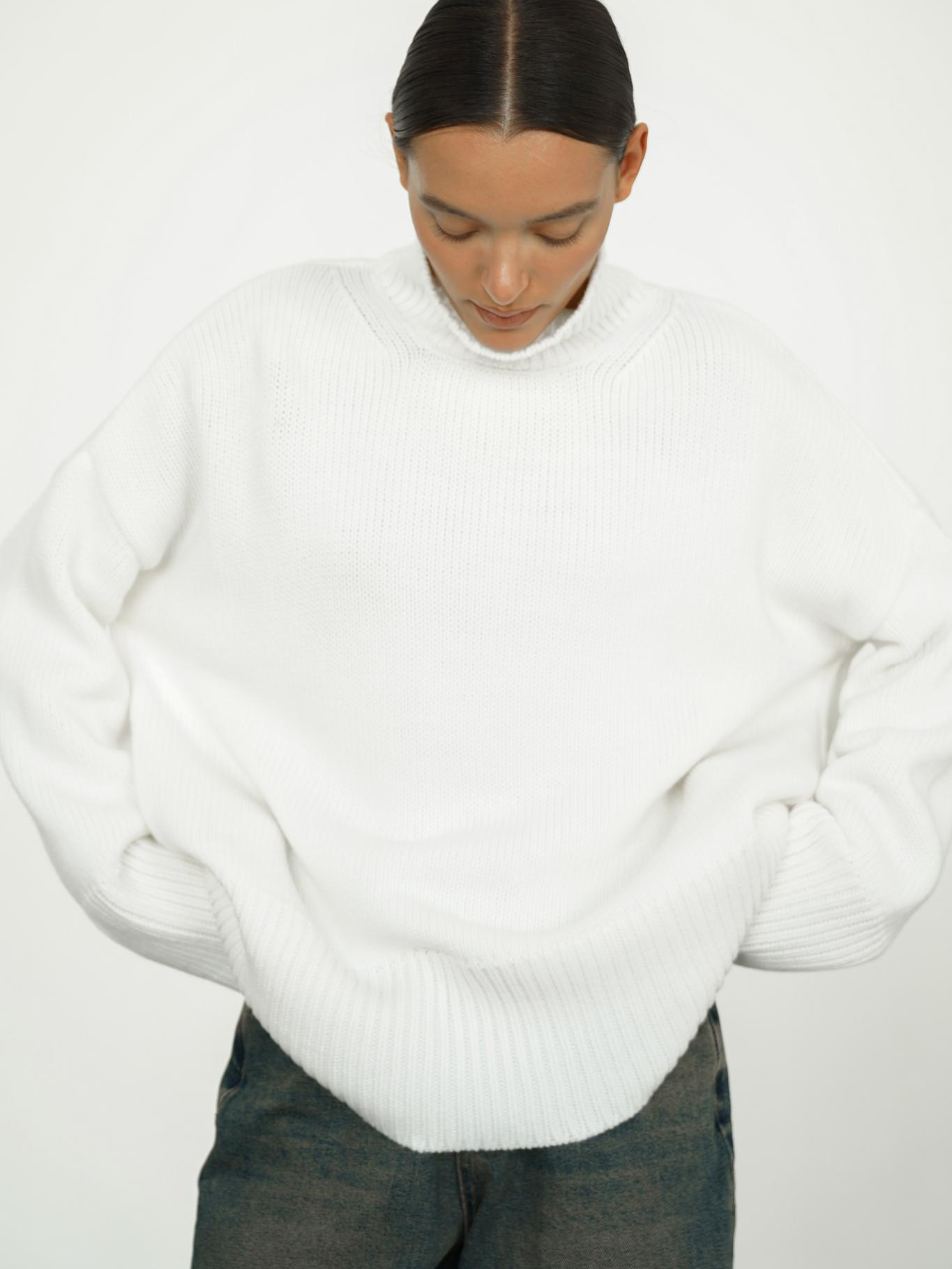 Minimalist Basic Turtleneck Sweater