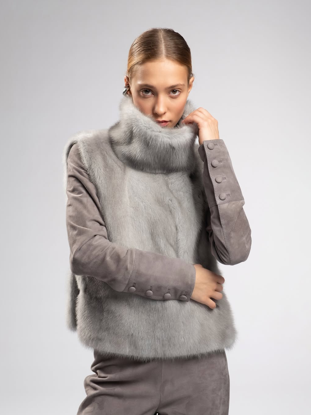 High-neck wool vest