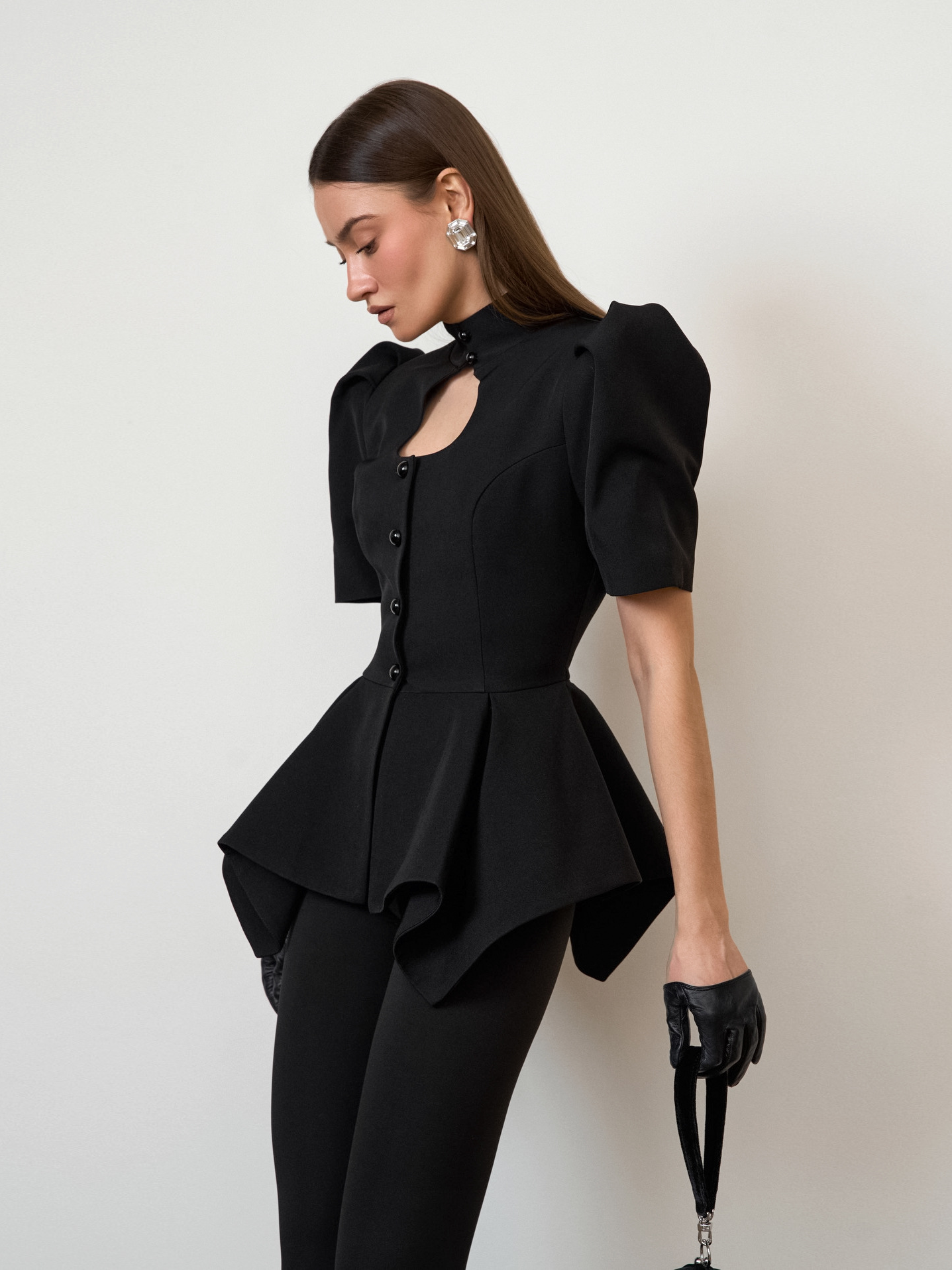 Stand-collar puff-sleeve blouse