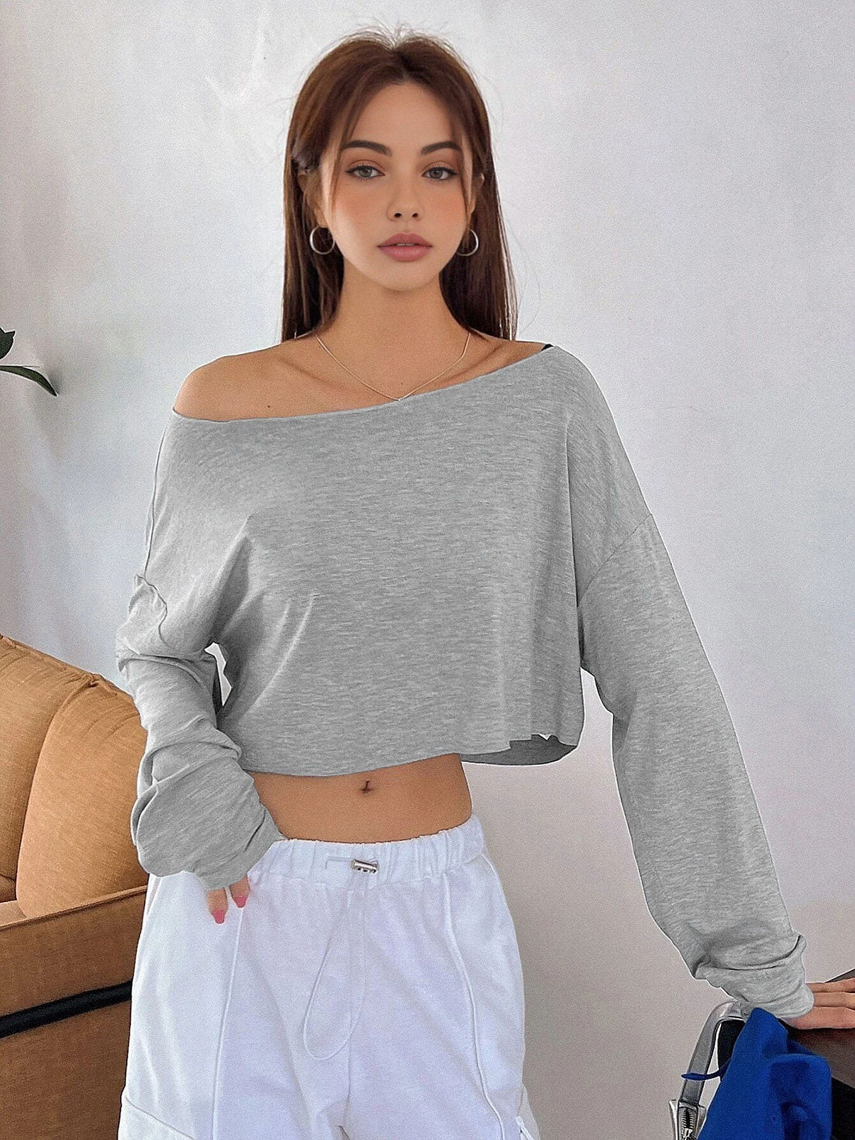 Off-Shoulder Long Sleeve Short T-Shirt