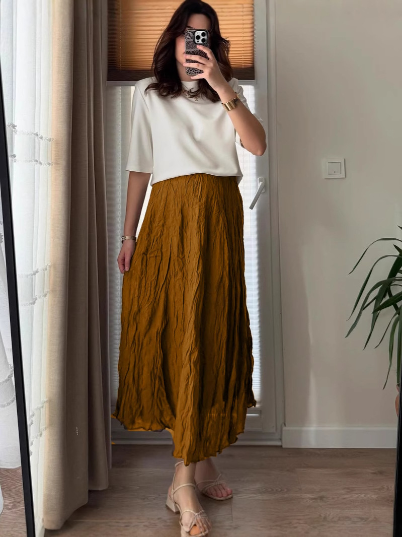 Pleated midi skirt