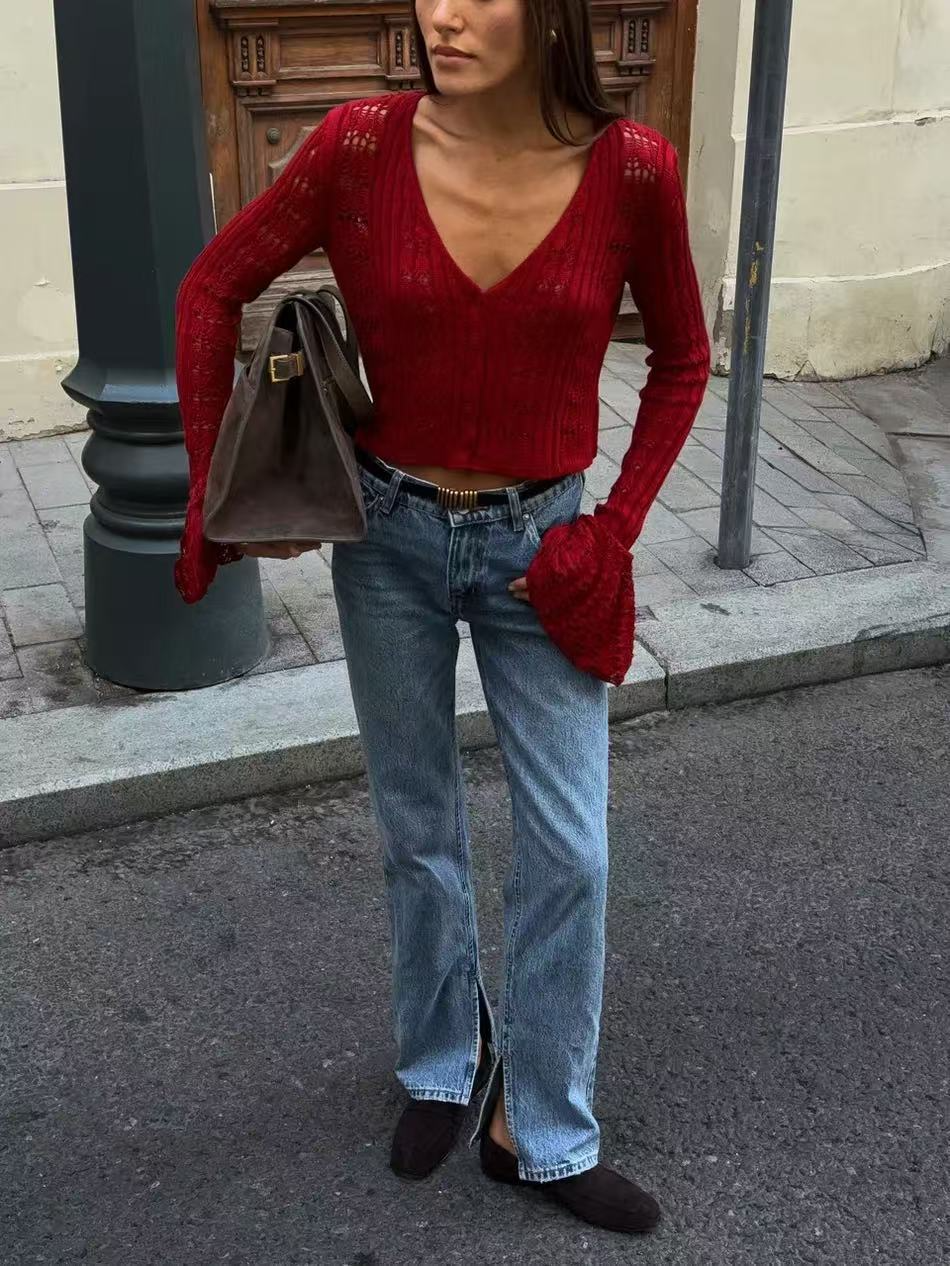 V-neck solid color short knit top