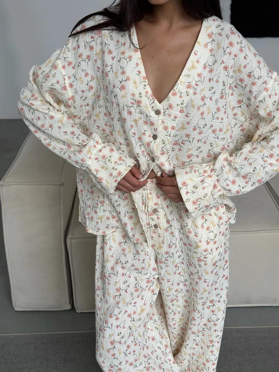 Cotton floral-print pajamas