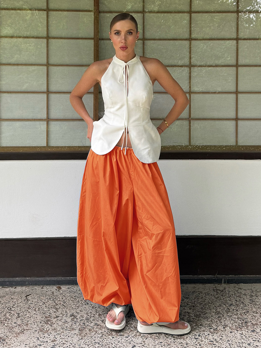 Loose-fitting baggy pants